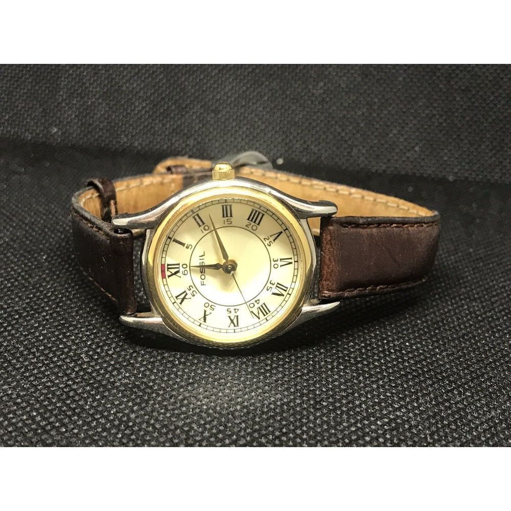 Fossil Extremely Rare And Authentic Watch Model P… - image 5